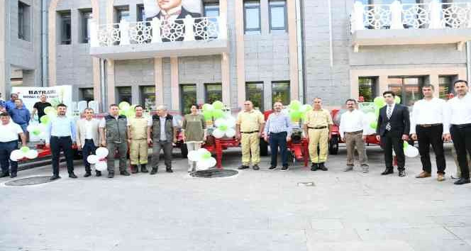 Çanakkale’de 72 su tankeri köylülere teslim edildi