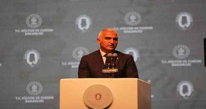 Kültür ve Turizm Bakanı Ersoy: “Hacı Bektaş Veli’nin yüzyıllar öncesinden verdiği evrensel mesajlar bugüne de ışık tutmaya devam ediyor”