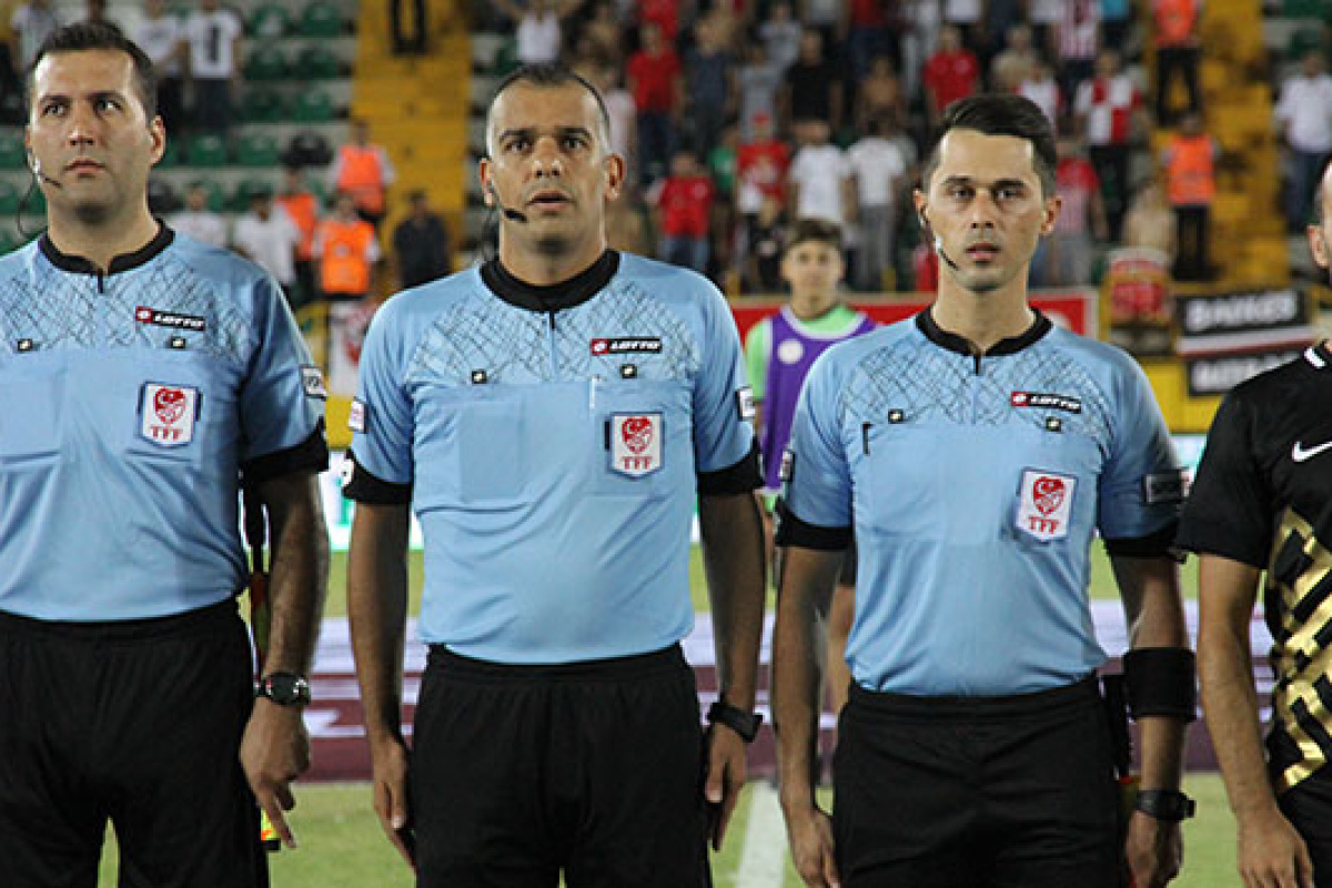 Ümraniyespor - Antalyaspor maçının VAR&#039;ı Alper Çetin
