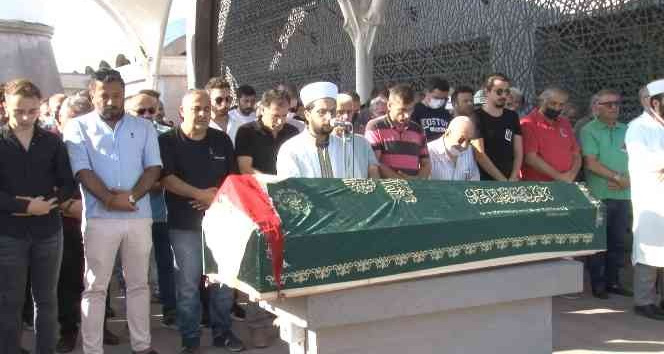 Kadıköy’de öldürülen Mihriban Arduç toprağa verildi