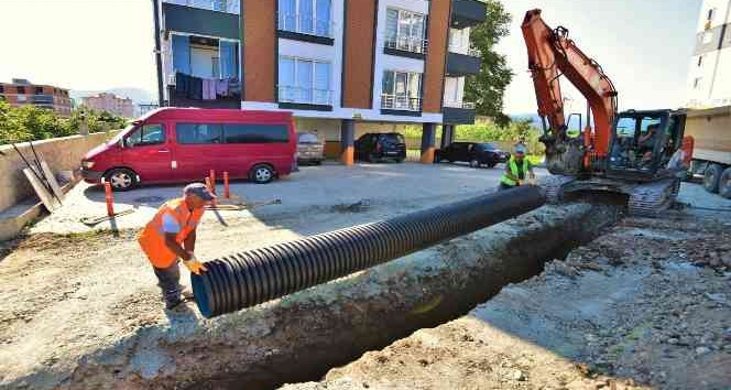 Altınordu’da alt ve üstyapı çalışmaları devam ediyor
