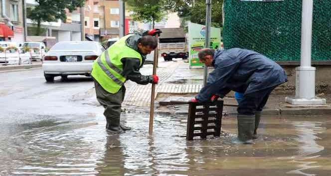 Yalova Belediyesi ekiplerinden anında müdahale