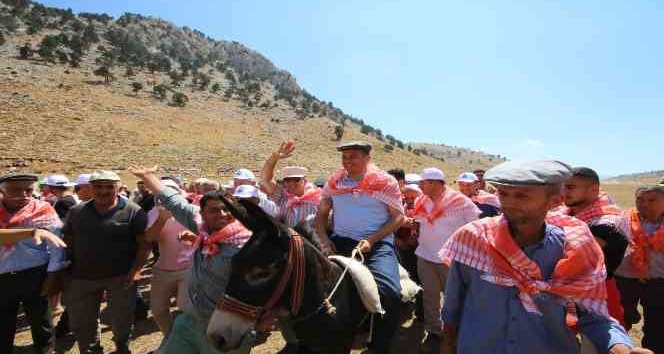 Kaş’ta Gömbe Yörük Şenliği yapıldı