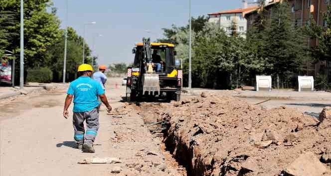 2000 Evler TOKİ’de İçme Suyu Hattı Yenileniyor