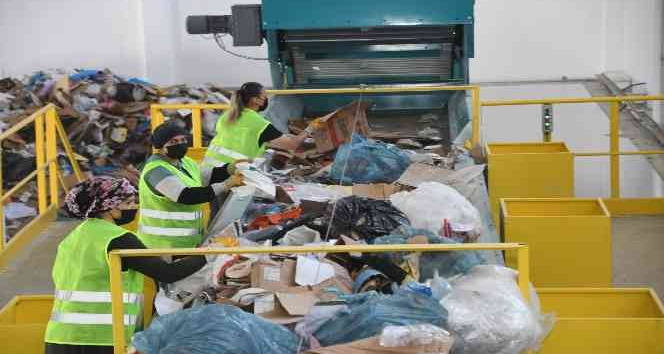 Aksaray’da atık toplama, ayırma ve 1. sınıf atık getirme merkezi faaliyete geçti