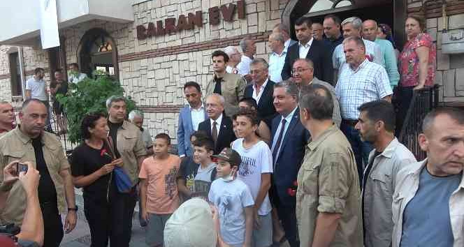 Kılıçdaroğlu: “İktidara geldiğimizde göreceksiniz, Yalova’da dahil olmak üzere deprem bölgesi yeniden inşa edilecek”