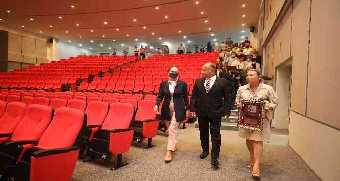 Dokuz Eylül’den kurucu rektör Ömer Yiğitbaşı’na vefa