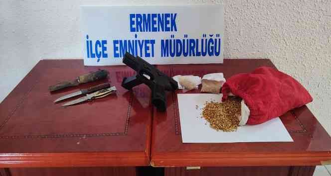 Karaman’da suçüstü yakalanan hırsızlık şüphelisi tutuklandı