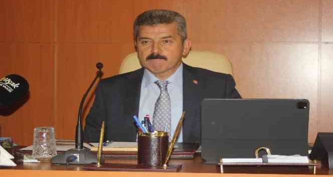 Vali Ergün merkez mahalle ve köy muhtarları ile bir araya geldi