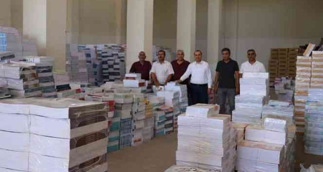 Bingöl’de ücretsiz ders kitaplarının dağıtımı başladı