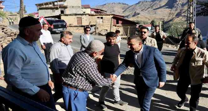 Siirt Valisi Hacıbektaşoğlu, şehit teğmen Ömer Bağra’nın ailesine taziye ziyaretinde bulundu