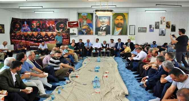 Cemevindeki ’aşure’ etkinliğinde birlik ve beraberlik vurgusu