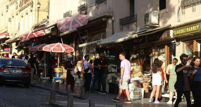 Mardin’de hafta sonu turist yoğunluğu başladı