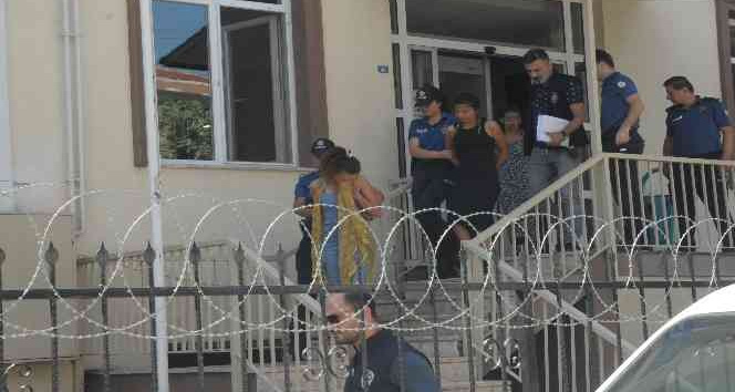 Yalova’da 4 evi soyan 3 kadın hırsız yakalandı