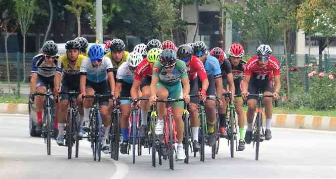 Bisiklet Yol Yarışları Türkiye Şampiyonası çekişmeli yarışlara sahne oldu