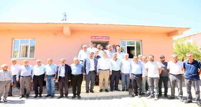 Genç Kaymakamı Kaptanoğlu, Güzeldere köyü sakinleriyle bir araya geldi