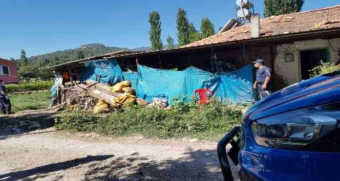 Burdur’da genç kadın, ahırda ölü bulundu