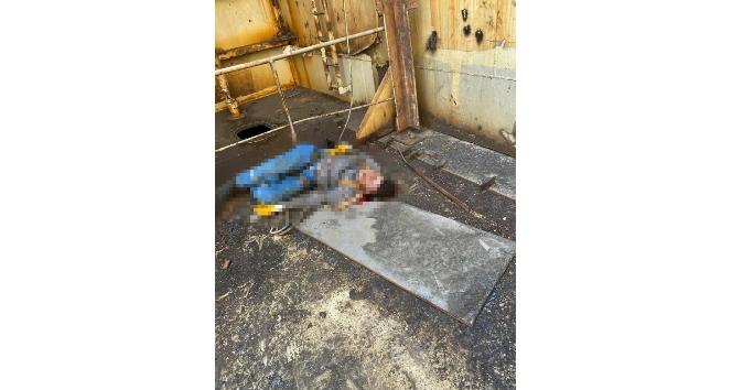 Ölen işçinin yanı başında yumruk yumruğa kavga ettiler