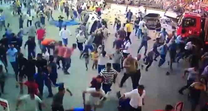 Mardin’de 8 kişinin öldüğü, 20 kişinin yaralandığı katliam gibi kazanın güvenlik görüntüleri ortaya çıktı