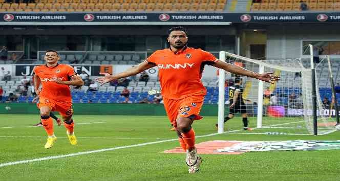 Spor Toto Süper Lig: Medipol Başakşehir: 1 - Kayserispor: 0 (İlk yarı)