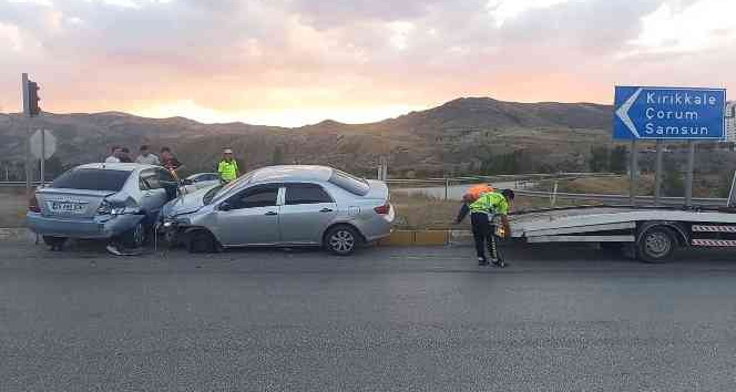 Kırıkkale’de 2 otomobil çarpıştı: 1 yaralı