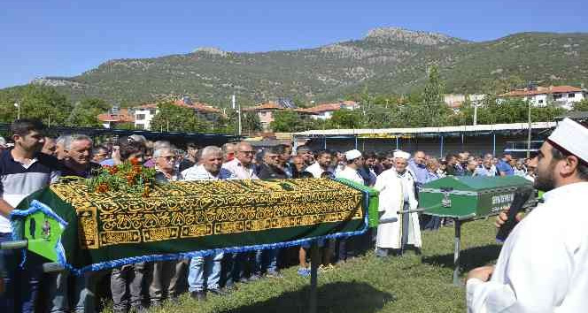 Muğla’daki kazada hayatını kaybeden 4 kişi Burdur’da toprağa verildi