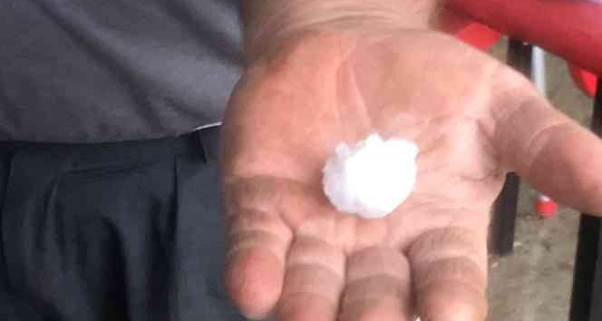 Çanakkale’de dolu yağışı etkili oldu