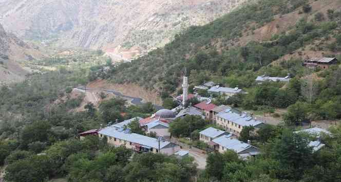 Başbağlar köyü yeni yoluna kavuşuyor