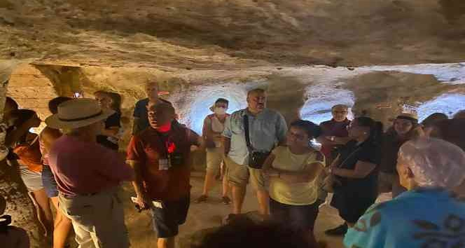 İspanyol turistler, tarihi Kayaşehir’i gezdi