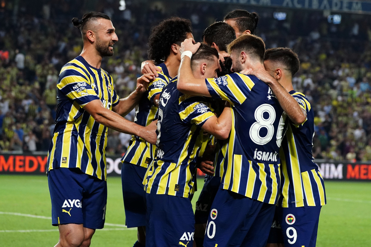 Fenerbahçe’den farklı galibiyet