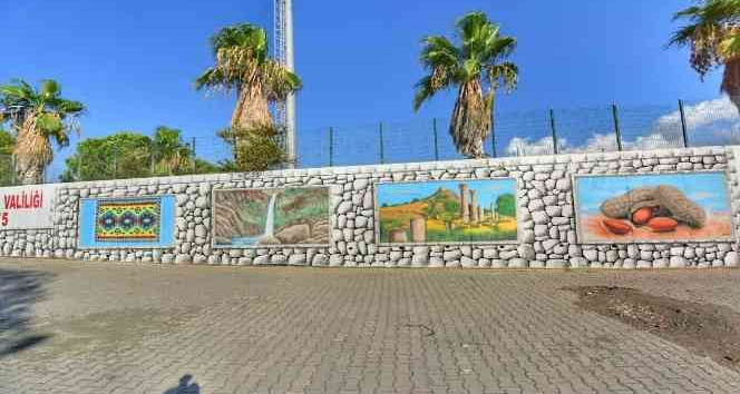 Osmaniye’nin doğal güzellikleri ve spor branşları duvarlara nakşedildi