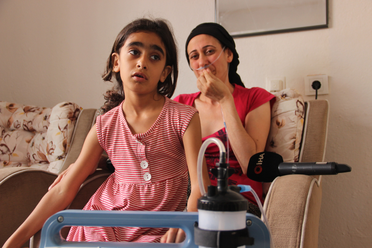 Minik Sevda’dan yürek yakan sözler: 'Annemin eski haline kavuşmasını istiyorum'