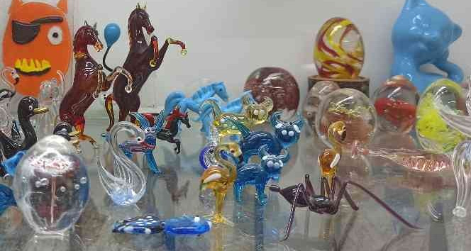 Eskişehir’de yapılan camdan süs eşyaları yurtdışından büyük talep görüyor