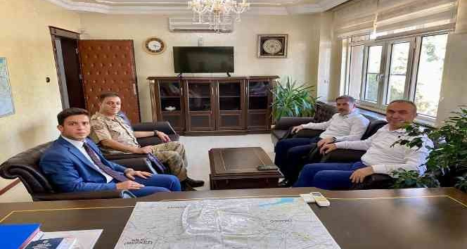 Kaymakam Bayraklı’ya hayırlı olsun ziyareti