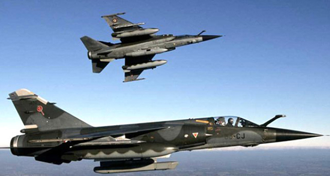 Yunanistanın S-300 füze sisteminden Türk jetlerine taciz