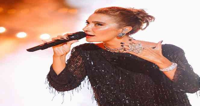 Sıla üçüncü kez Bodrum’da hayranlarıyla buluştu