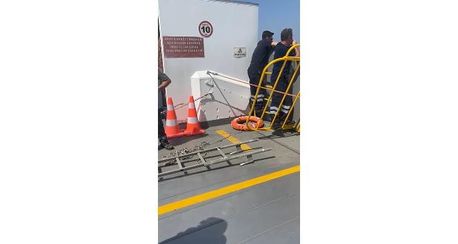 Feribotta intihar girişimi