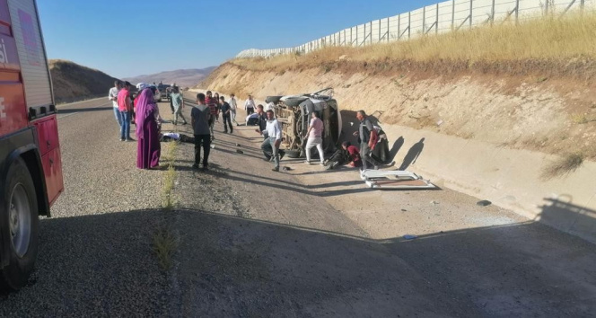 Erzurumda feci kaza: 1 ölü, 8 yaralı