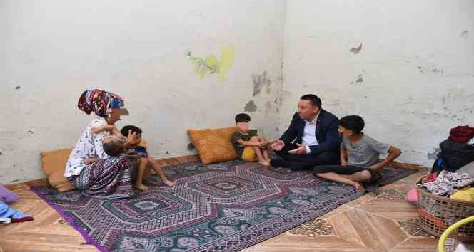 Bağlar Belediye Başkanı Beyoğlu, ihtiyaç sahibi ailelere yardımda bulundu