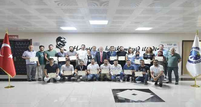 KMÜ’de enerji yöneticisi eğitimlerine katılan ilk kursiyerler sertifikalarını aldı