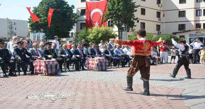 Ünye’de Zafer Bayramı kutlaması
