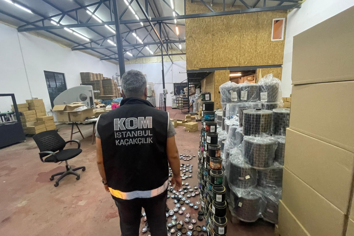 Beykoz’da kaçak tütün operasyonu: 1 ton 777 kg nargile tütünü ele geçirildi