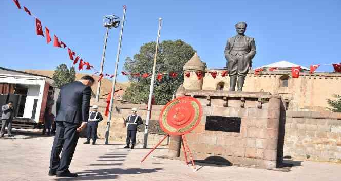 Bitlis’te 30 Ağustos Zafer Bayramı kutlandı