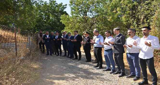 Yeni Kaymakam ilk iş gününde şehit mezarlarını ziyaret etti