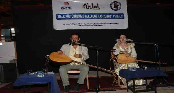 Ahlat’ta aşıklar gecesi düzenlendi