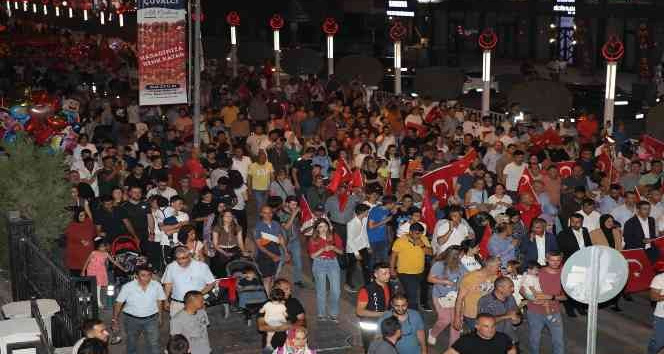 Niğde’de 30 Ağustos’ta fener alayı düzenlendi