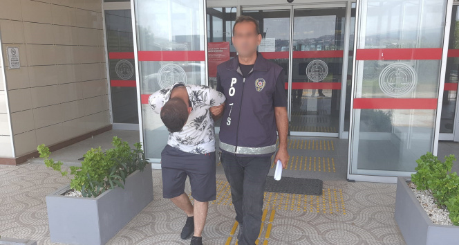 Kiralık araç içerisinde yakalanan hırsızlık şüphelisi tutuklandı