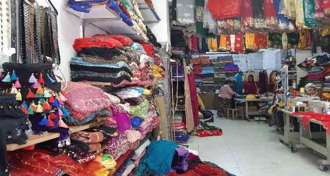 Diyarbakır’da düğün ve özel günlerin vazgeçilmezi yöresel kıyafetler