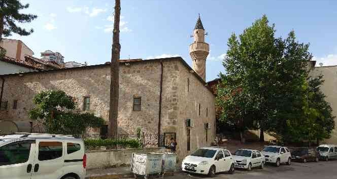 Anadolu’nun ilk Türk camilerinden, 932 yıldır ibadete açık