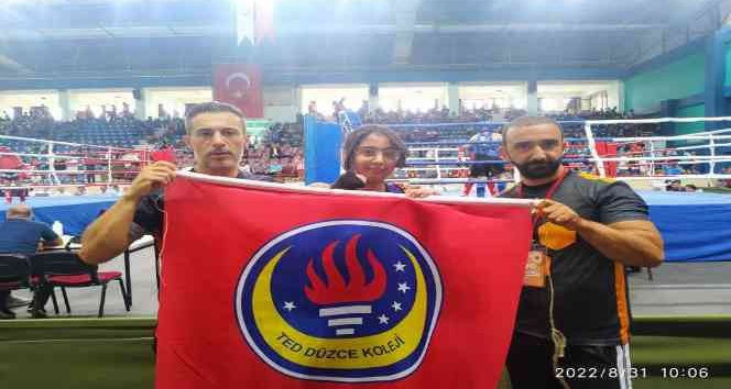 TED Koleji öğrencisi Oşak Türkiye Şampiyonu oldu